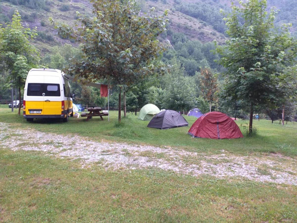 Camping Riu Gelat Hotel Espot Luaran gambar
